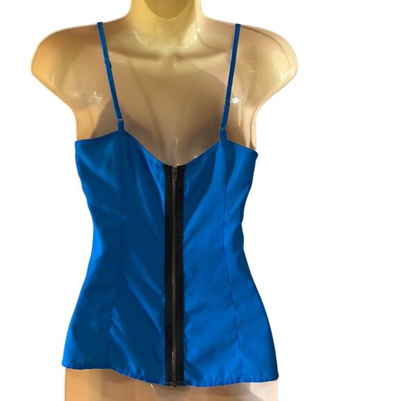 Miley Cyrus & Max Azria Blue Ruffle Blouse with Exposed Back Zipper - Picture 3 of 8